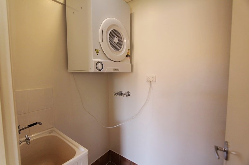 2/281 Cotlew Street West  ASHMORE 10