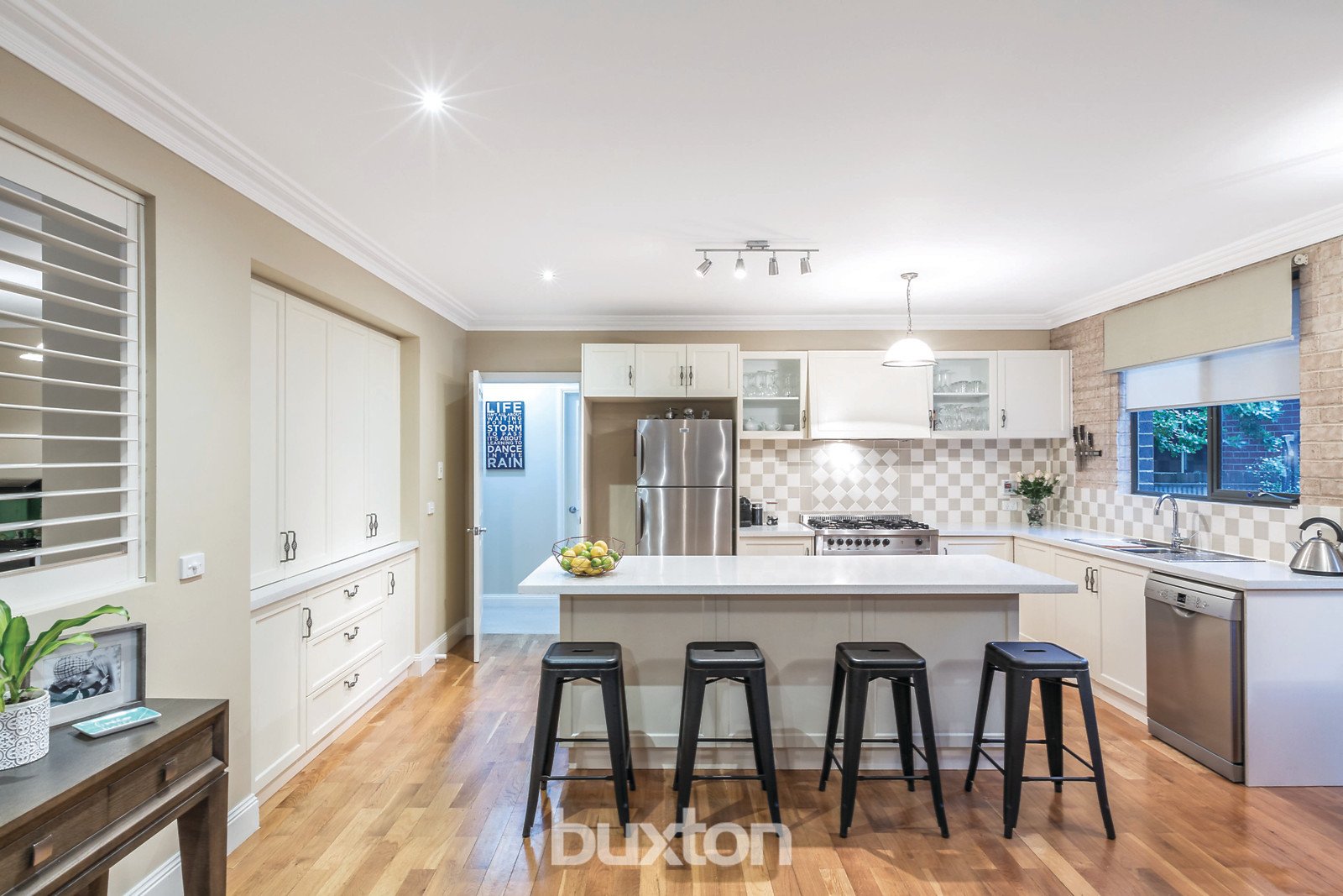 Gallery: 228A Victoria Street