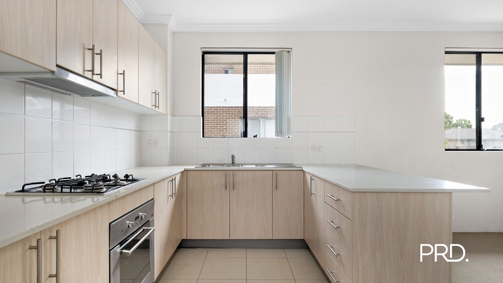 22/9-13 Dent Street Jamisontown 2