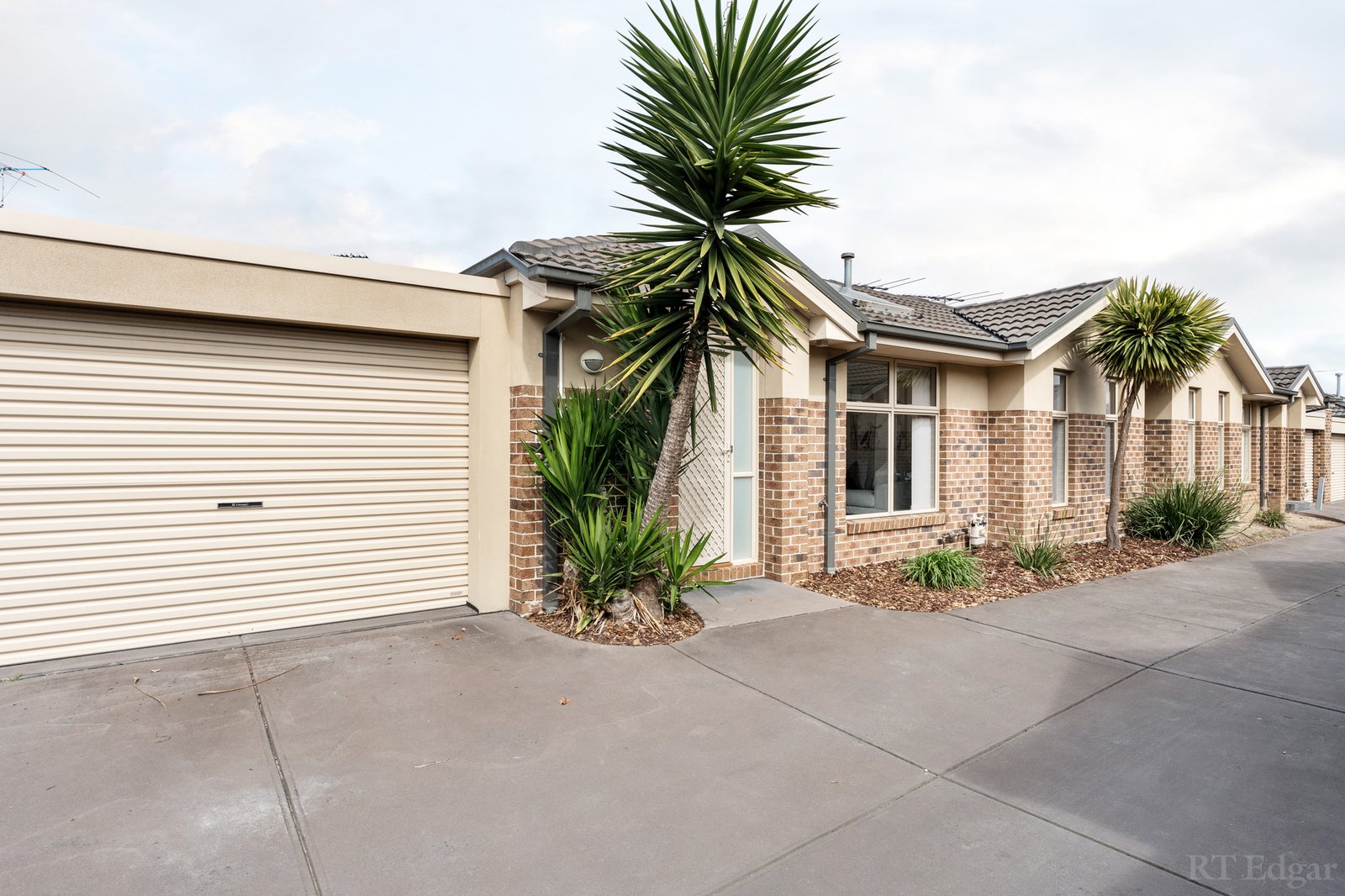 Real Estate and Property in 2/29-31 Ashley Street, Reservoir, VIC