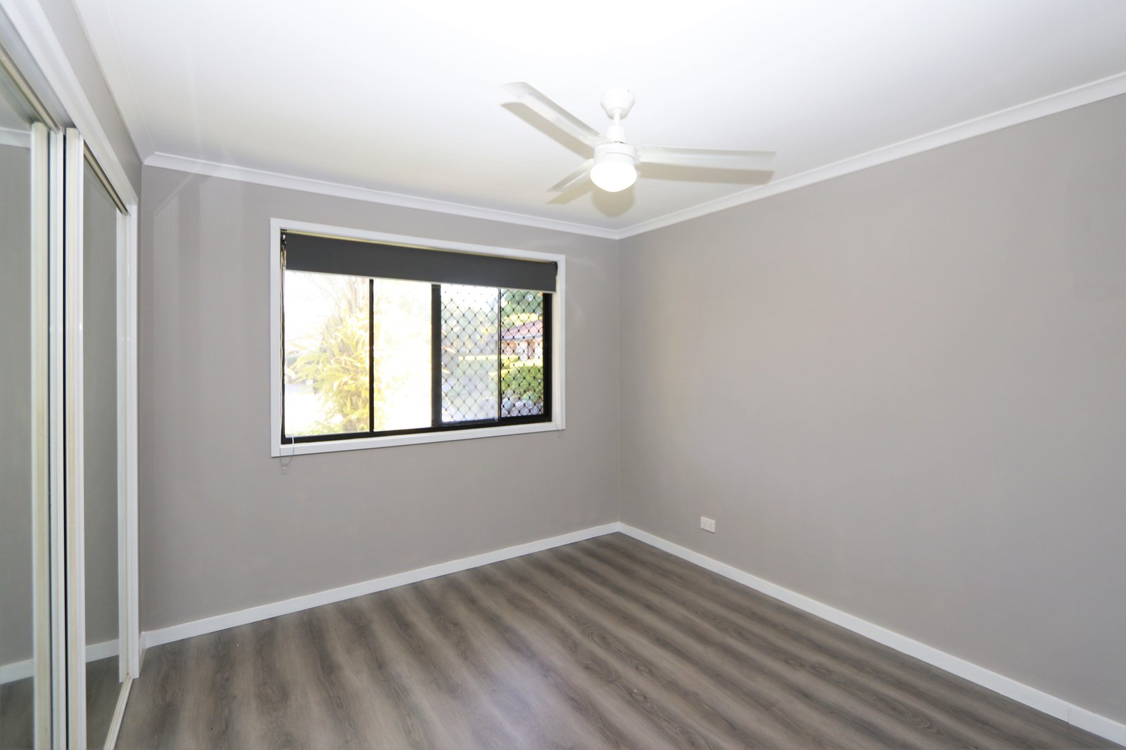 2/29-31 Golden Palms Court ASHMORE 9