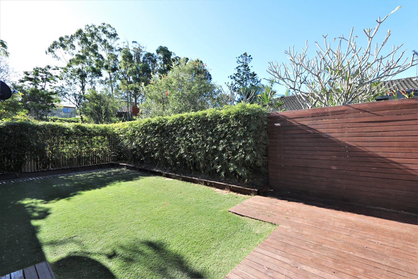2/29-31 Golden Palms Court ASHMORE 12