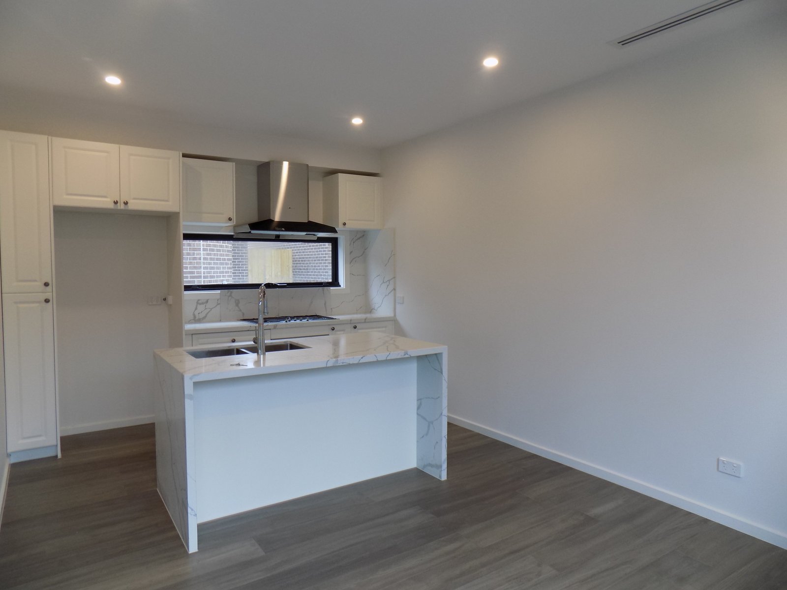 Gallery: 2/29-31 Karen Street