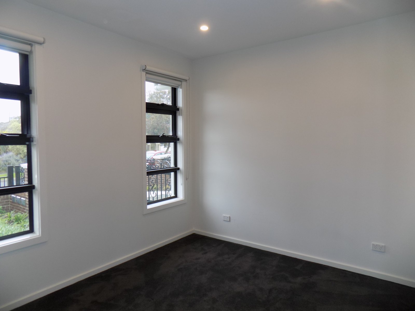 Gallery: 2/29-31 Karen Street