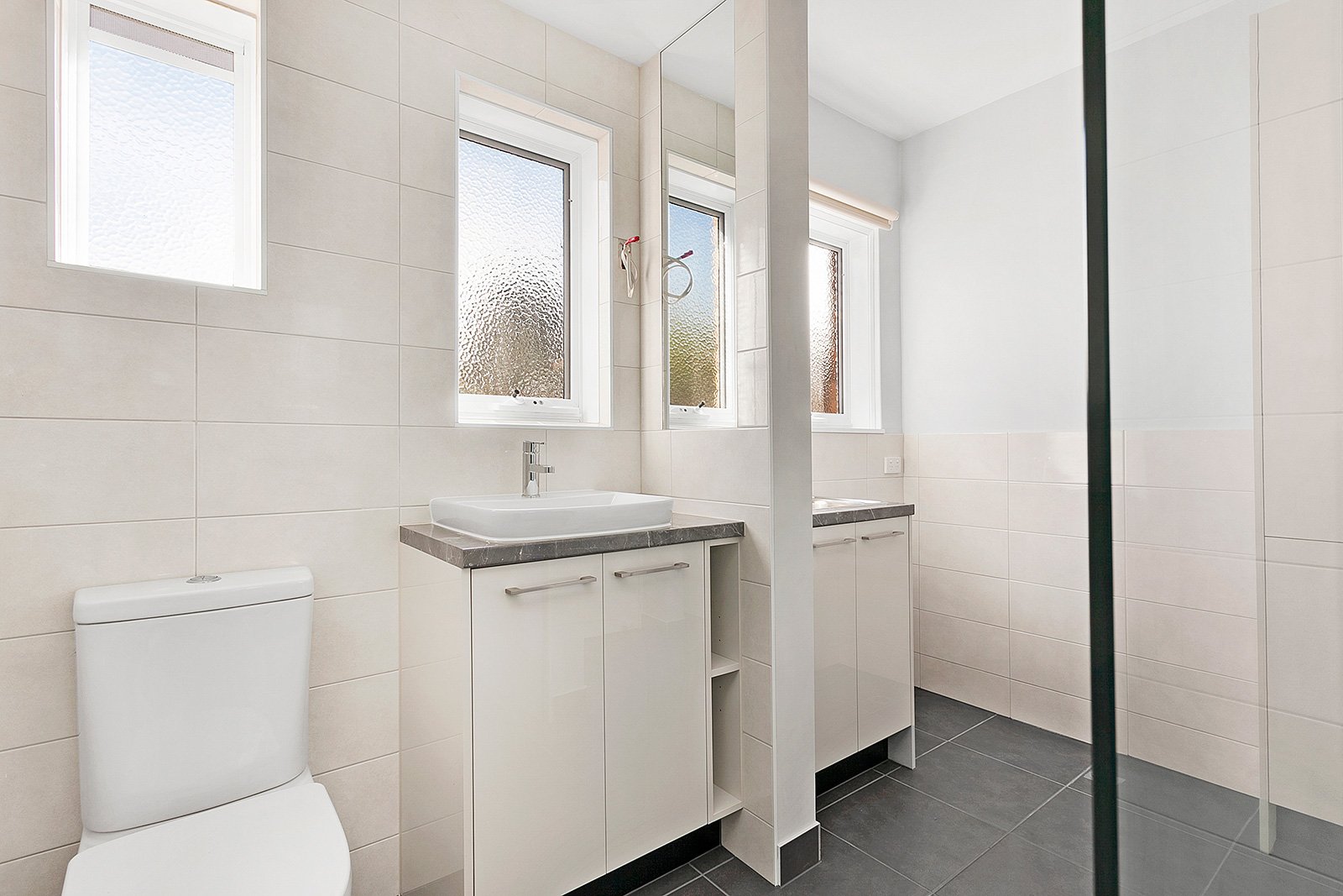 Gallery: 2/29-31 Sandham Street
