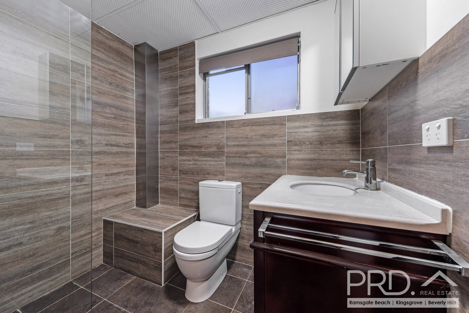 2/29-31 Warialda Street KOGARAH 4