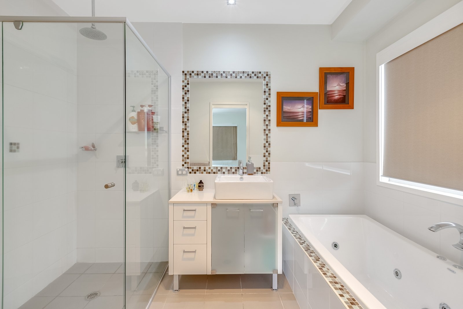 2/29 Binya Avenue COOLANGATTA 9