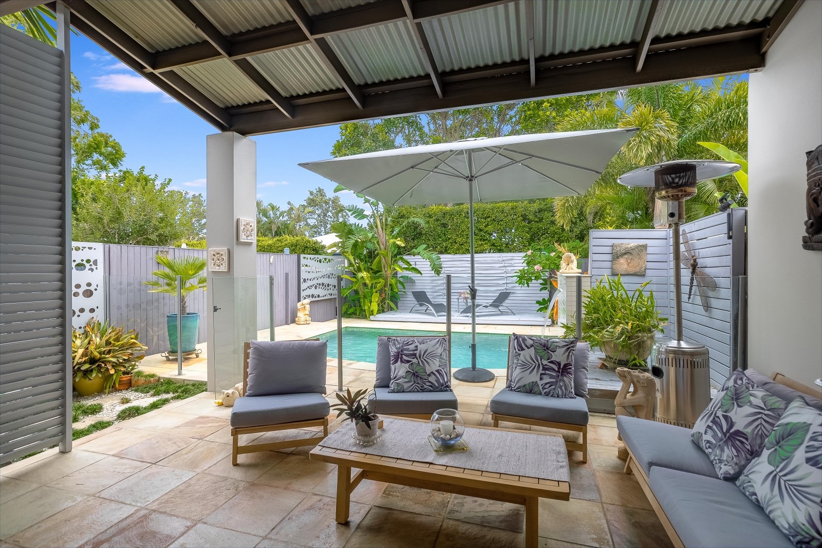 2/29 Binya Avenue COOLANGATTA 13