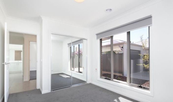 Gallery: 2/29 Essex Street