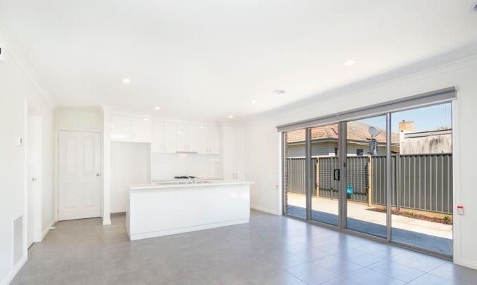 Gallery: 2/29 Essex Street