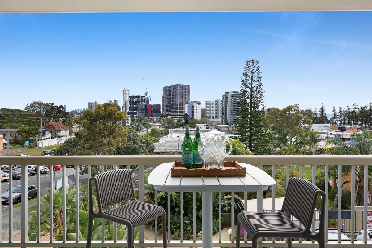 2/29 Ewart Street Burleigh Heads 8