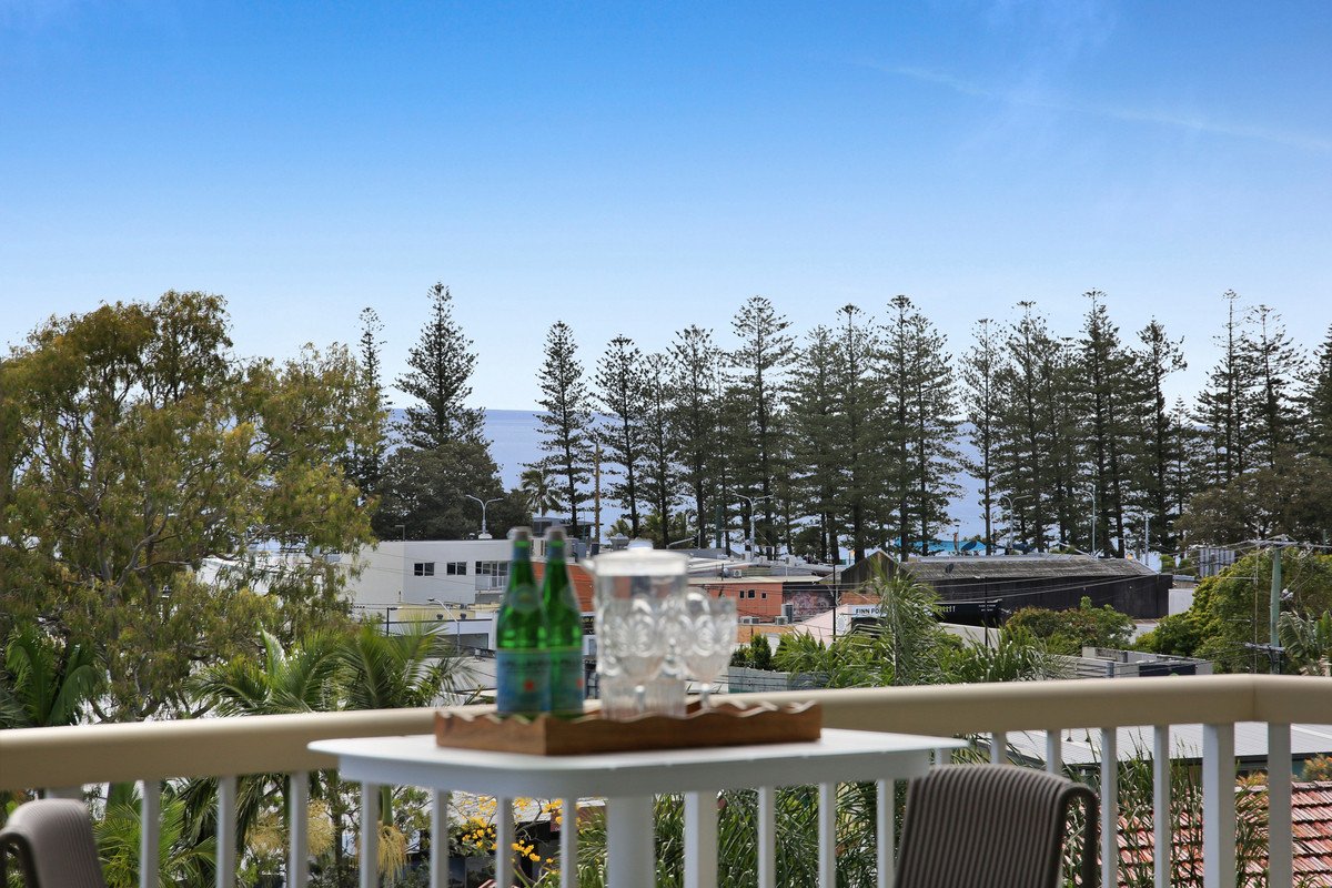 2/29 Ewart Street Burleigh Heads 18
