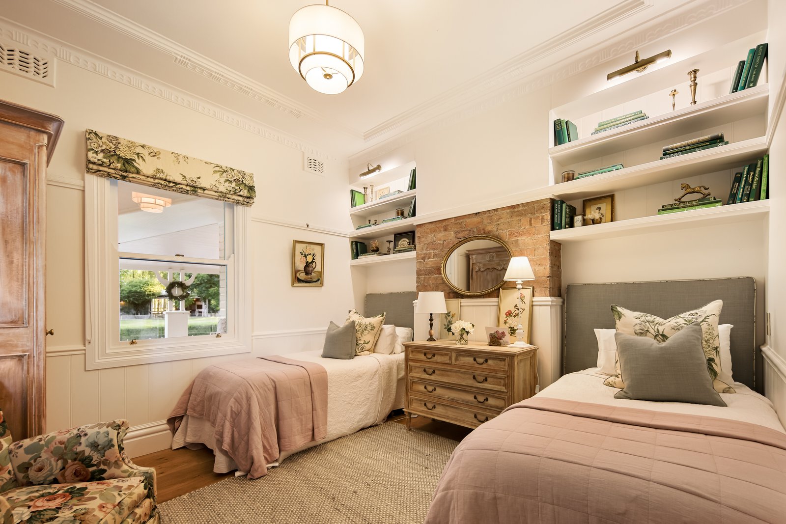 229 Glenarvon Road LORN 13