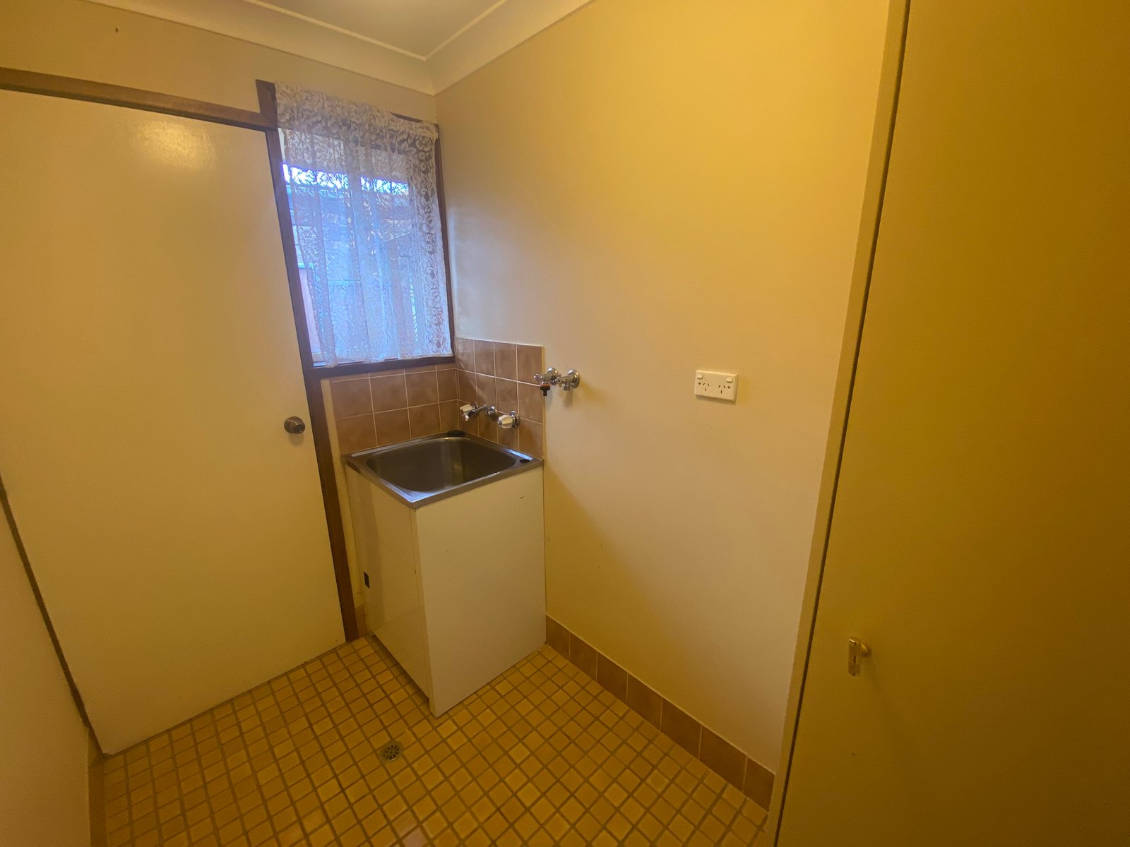 2/29 Macquarie Street TAMWORTH 8