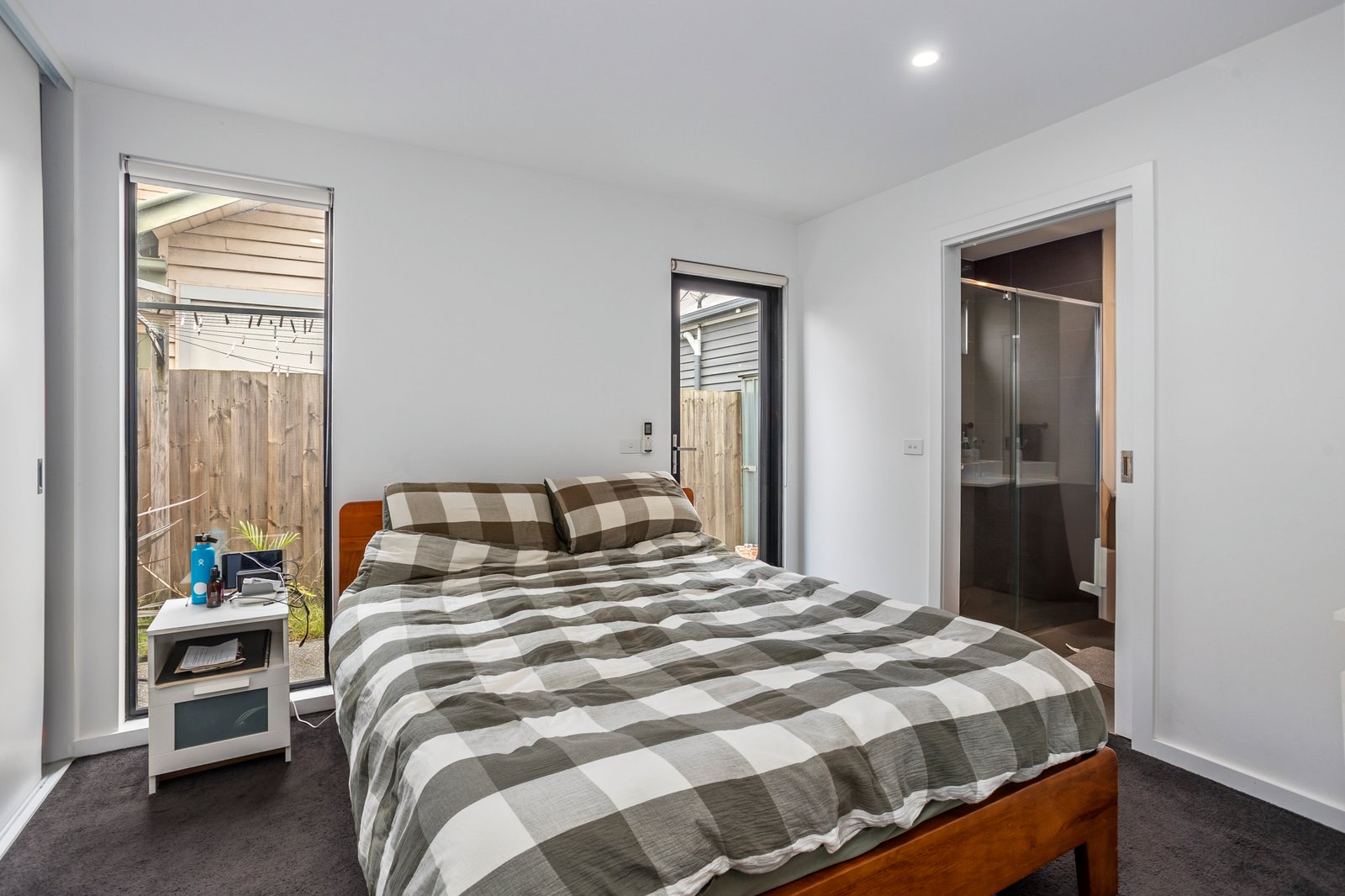 Gallery: 2/29 Newcastle Street