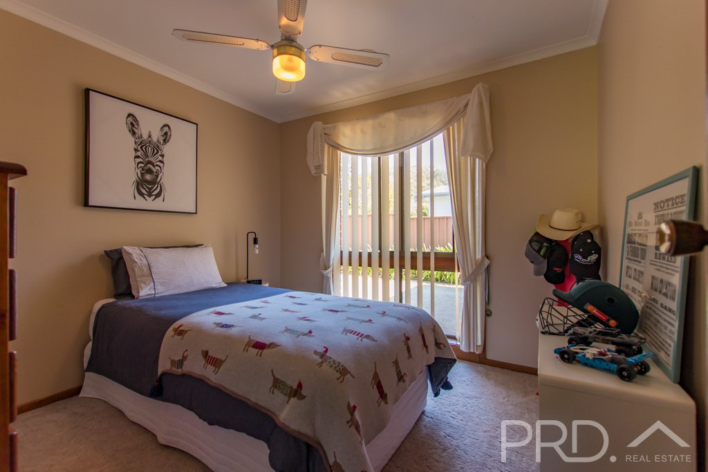 229 Simpson Street TUMUT 11