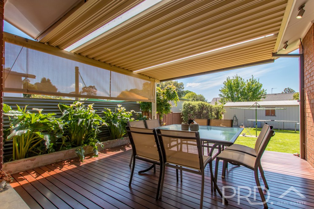 229 Simpson Street TUMUT 13