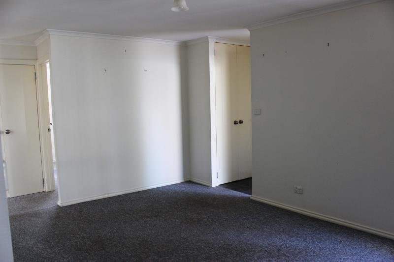 2/29 The Boulevarde  KOORINGAL 5