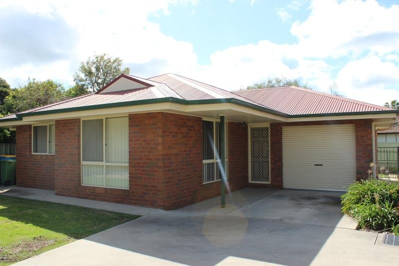 2/29 The Boulevarde  KOORINGAL 9