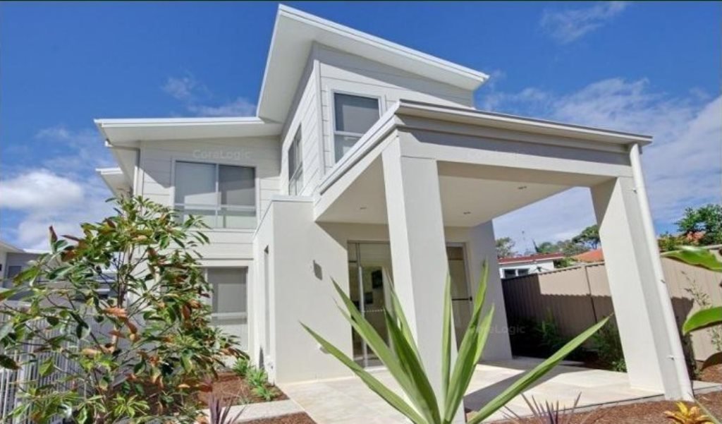 2/29 Ward Street SOUTHPORT 12