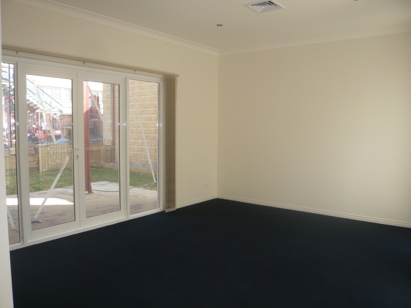 Gallery: 2/29 Warrigal Road