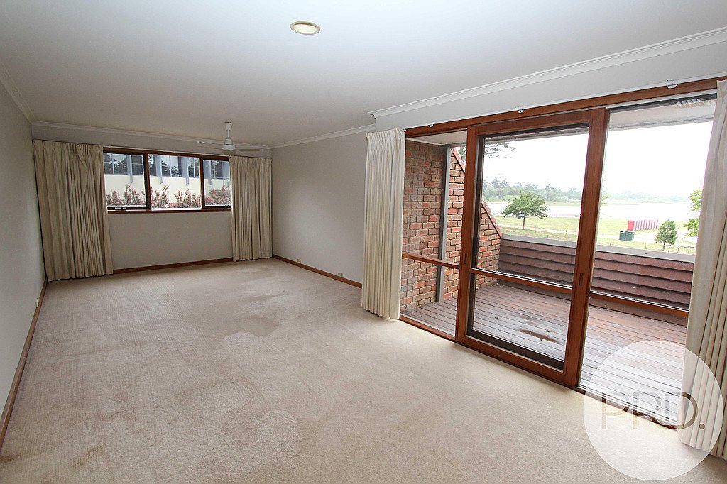 229 Wendouree Parade LAKE WENDOUREE 6