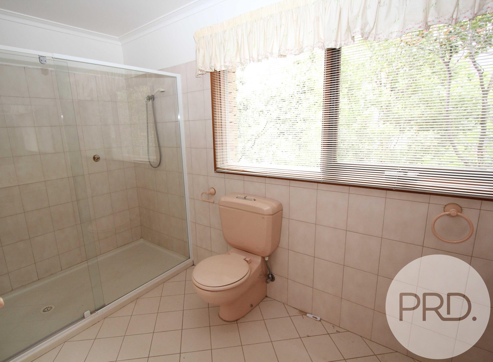 229 Wendouree Parade LAKE WENDOUREE 7
