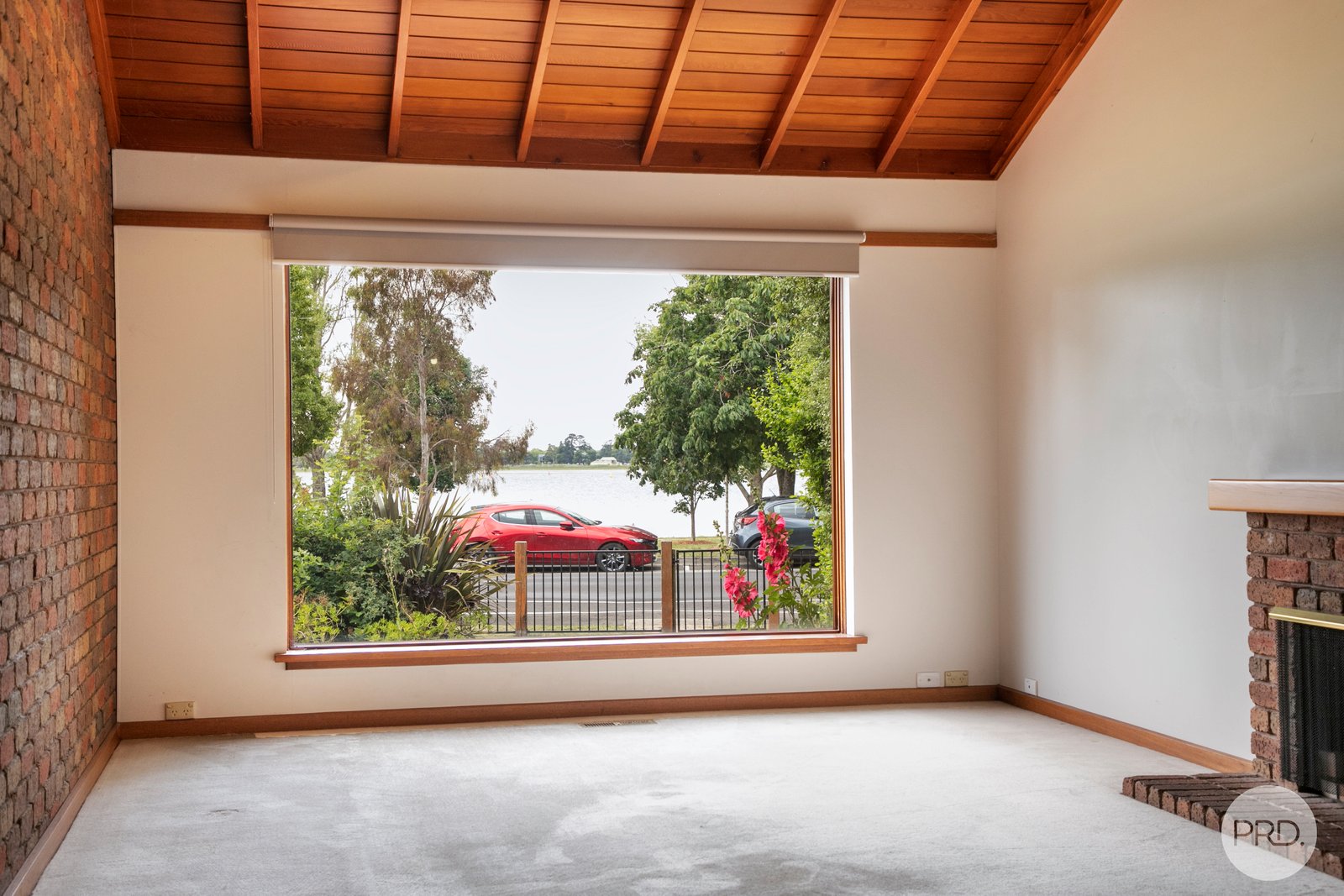 229 Wendouree Parade LAKE WENDOUREE 5