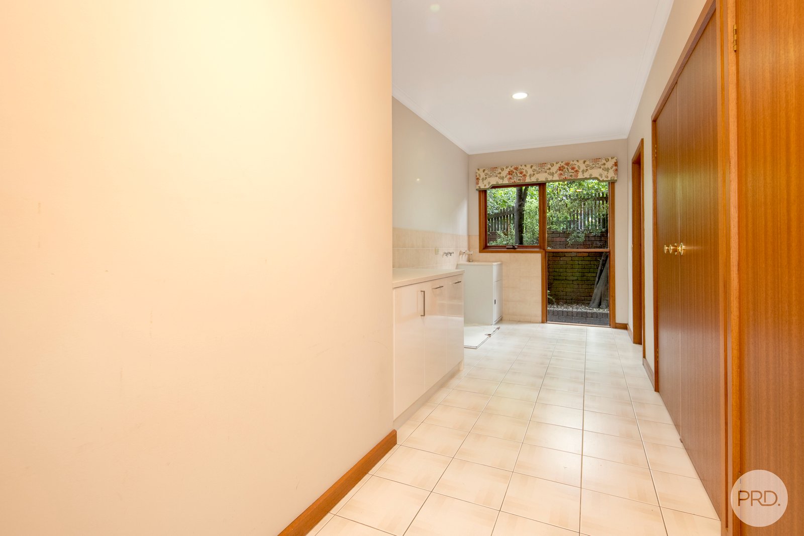 229 Wendouree Parade LAKE WENDOUREE 11