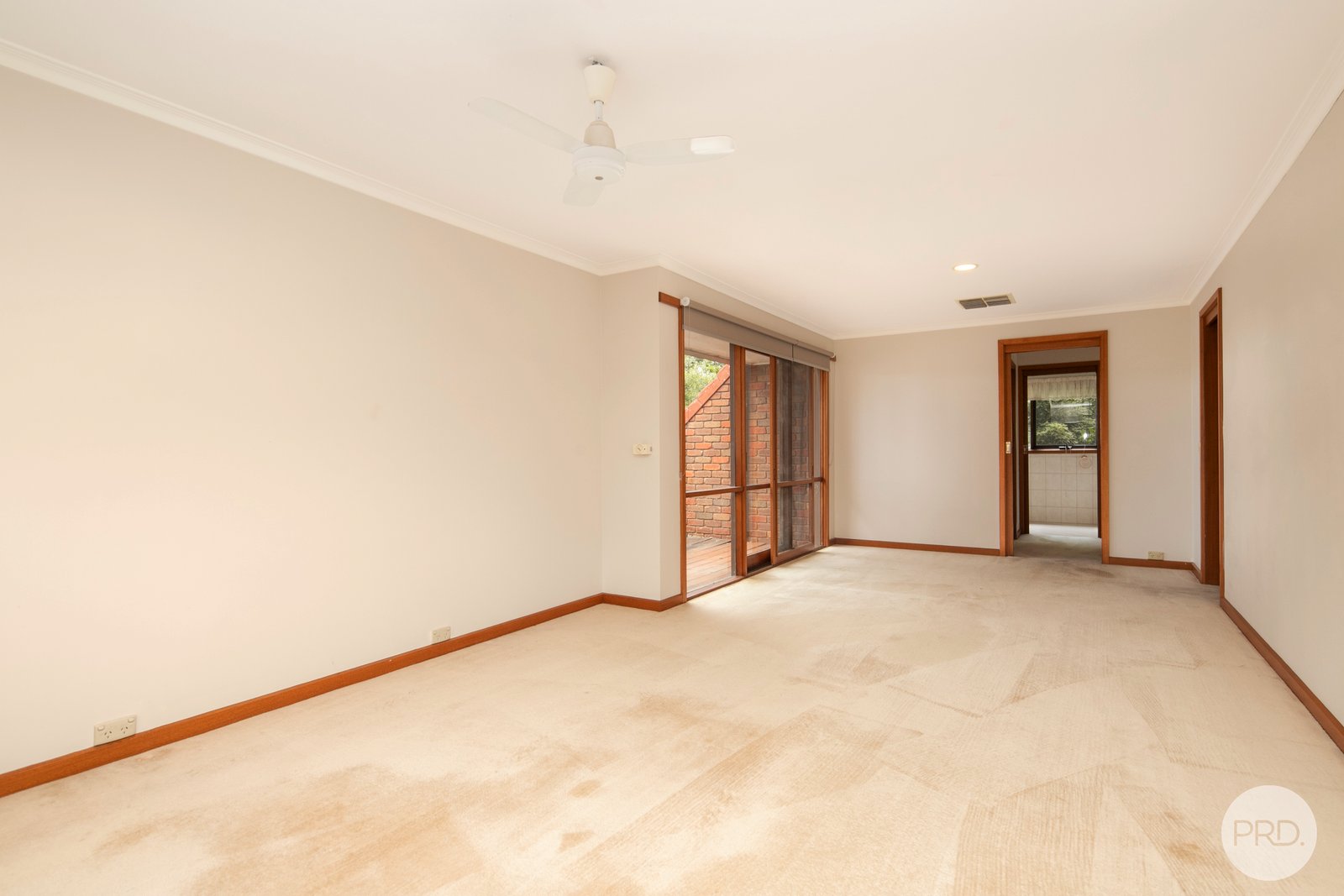 229 Wendouree Parade LAKE WENDOUREE 15