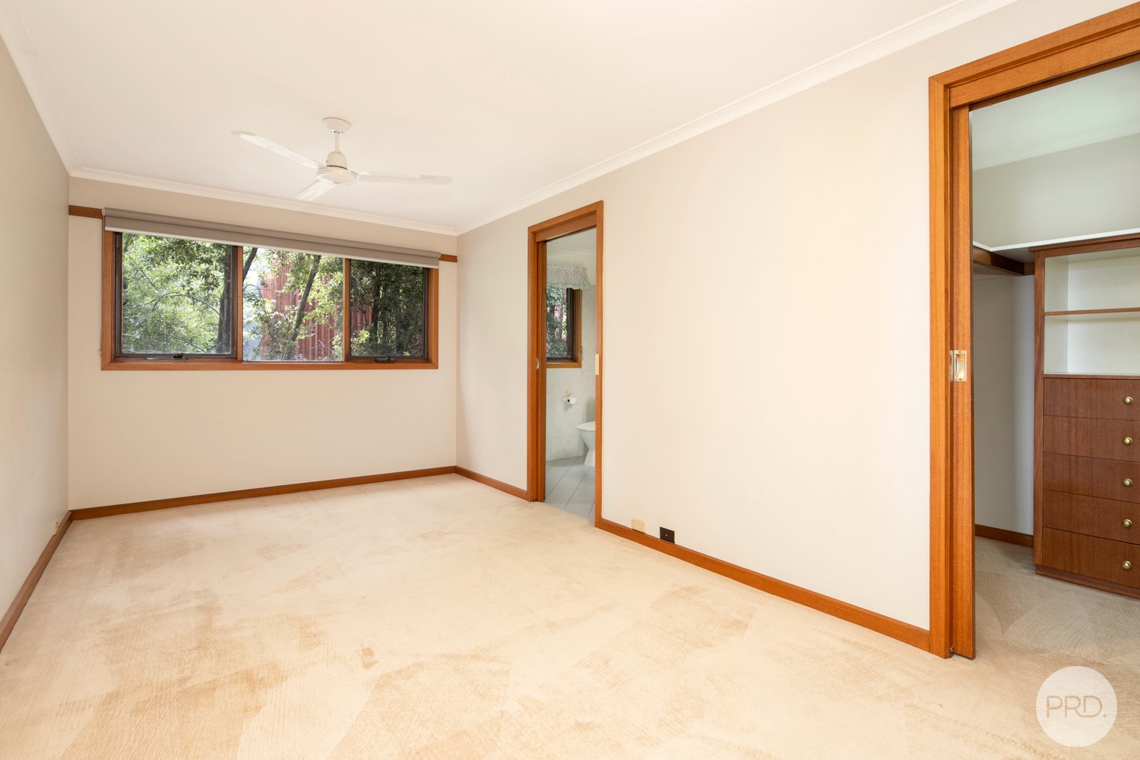 229 Wendouree Parade LAKE WENDOUREE 17