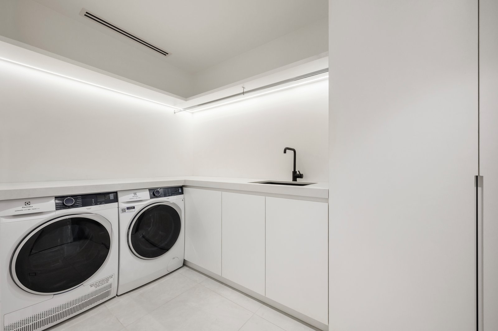 2/2A Dunlop Avenue, Kew, 3101