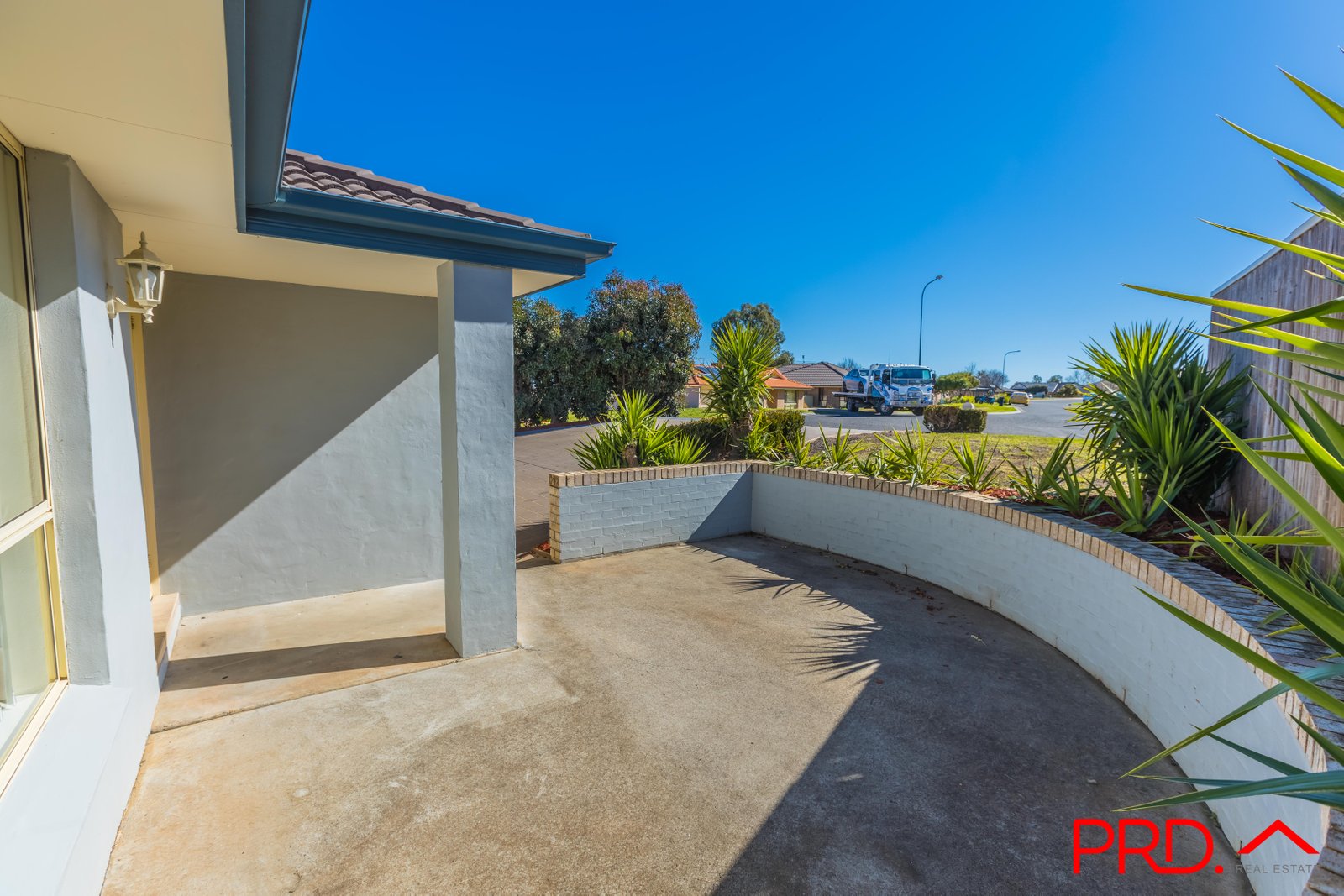 22A James Place TAMWORTH 3