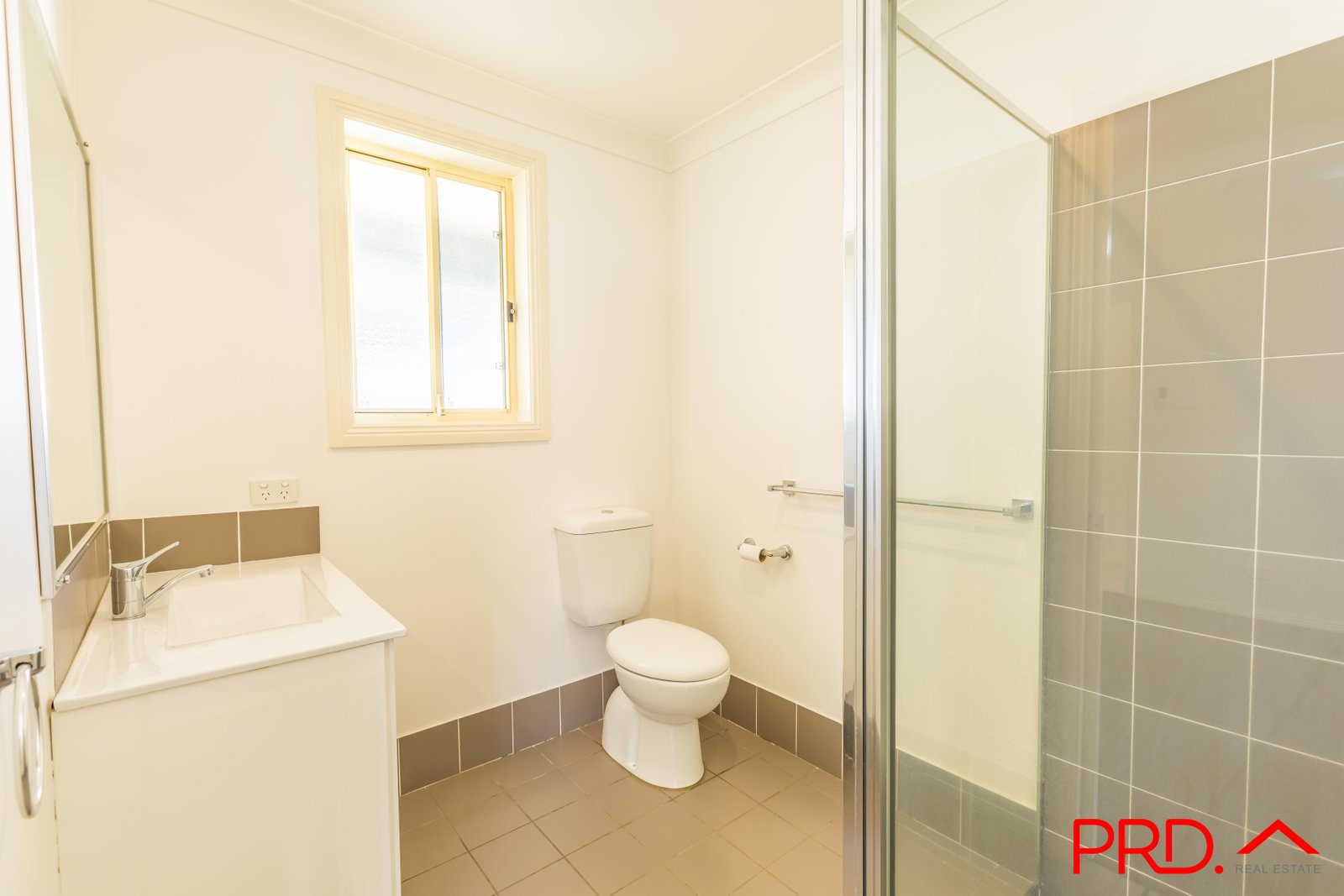 22A James Place TAMWORTH 10