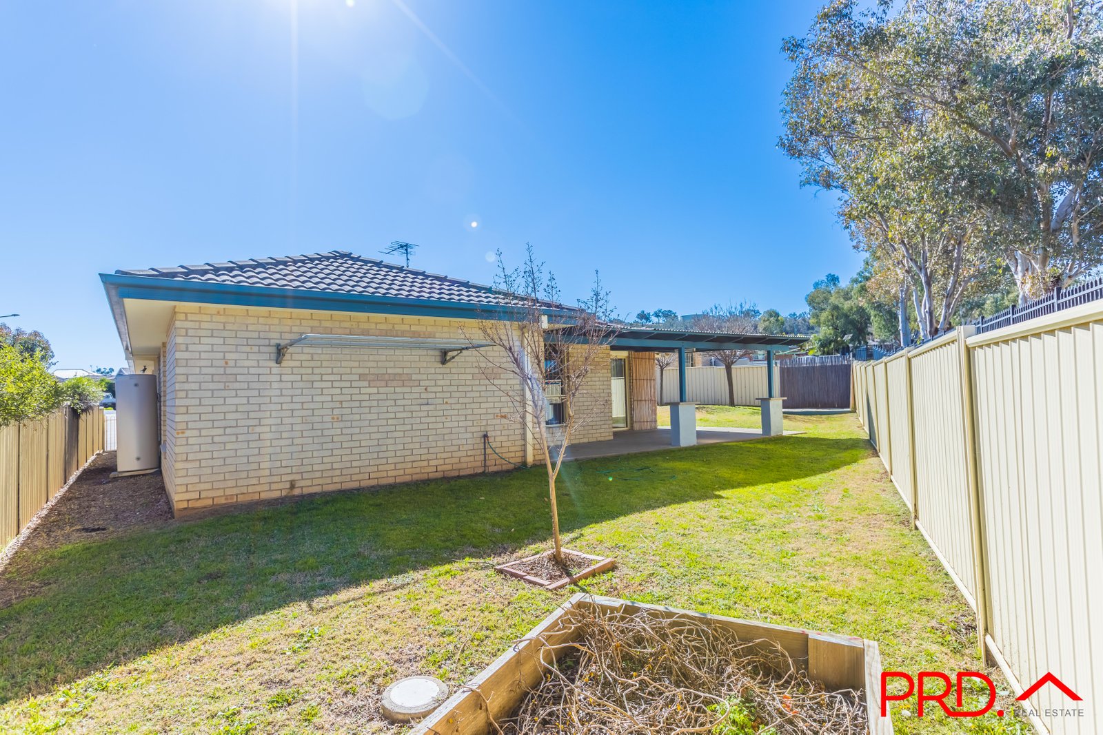 22A James Place TAMWORTH 16