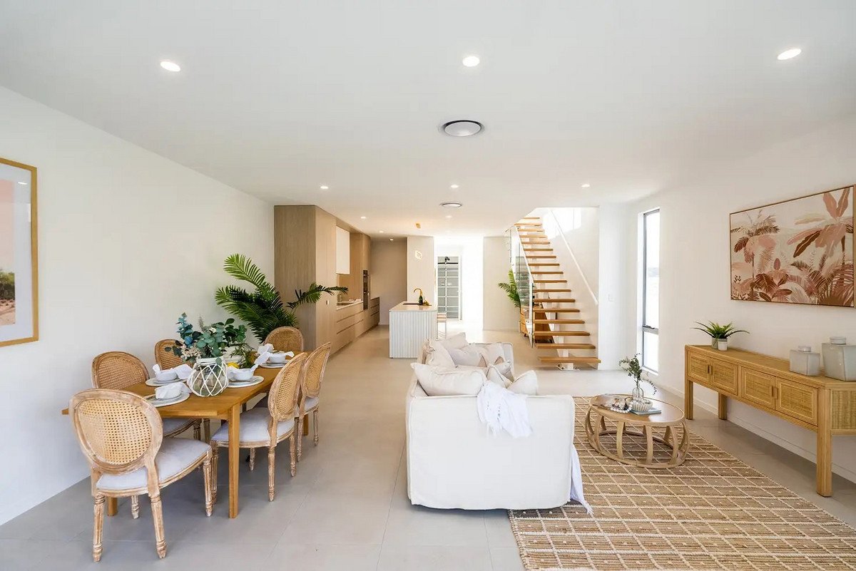 22a Mallard Avenue Paradise Point 3