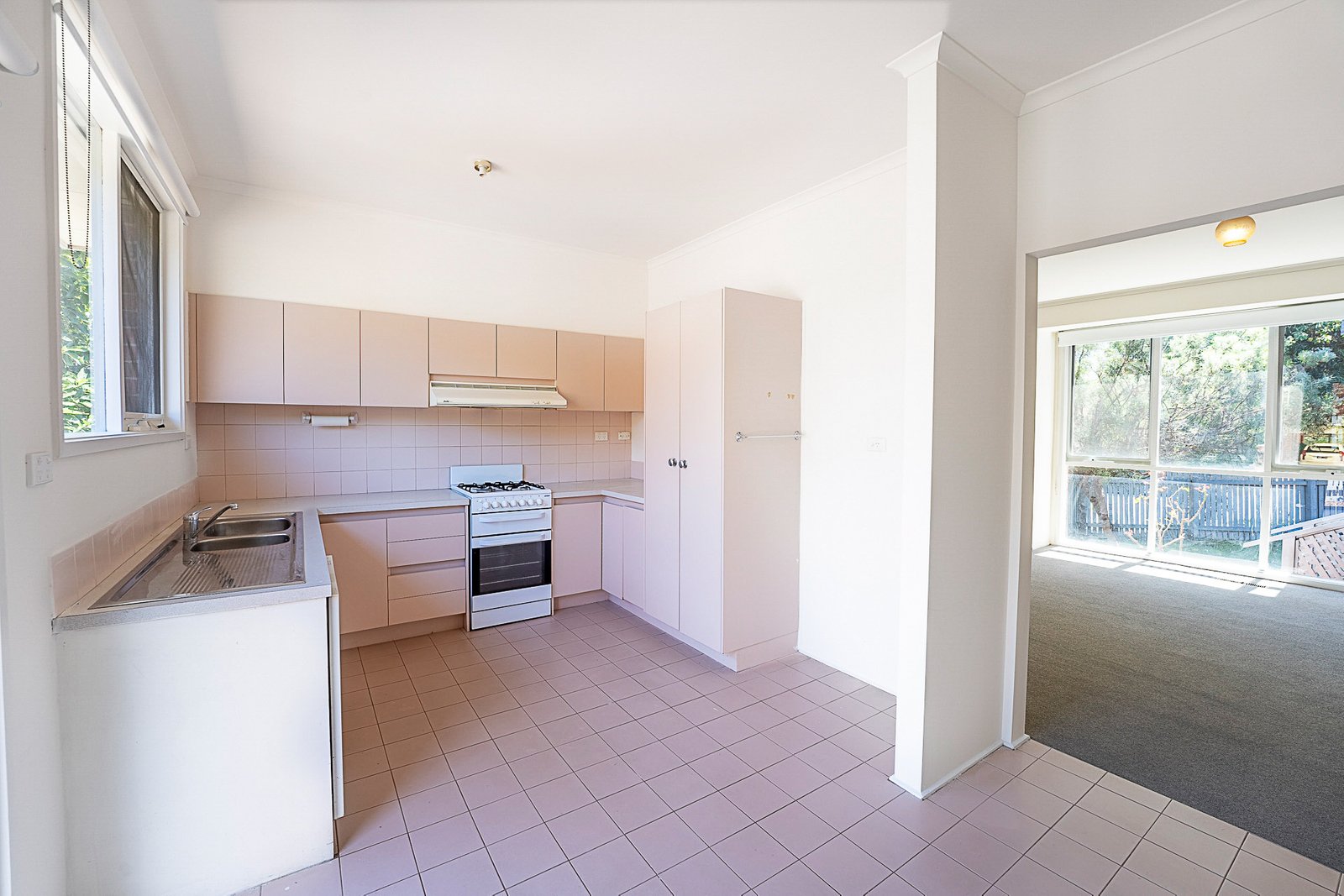 Gallery: 22a Myrtle Road