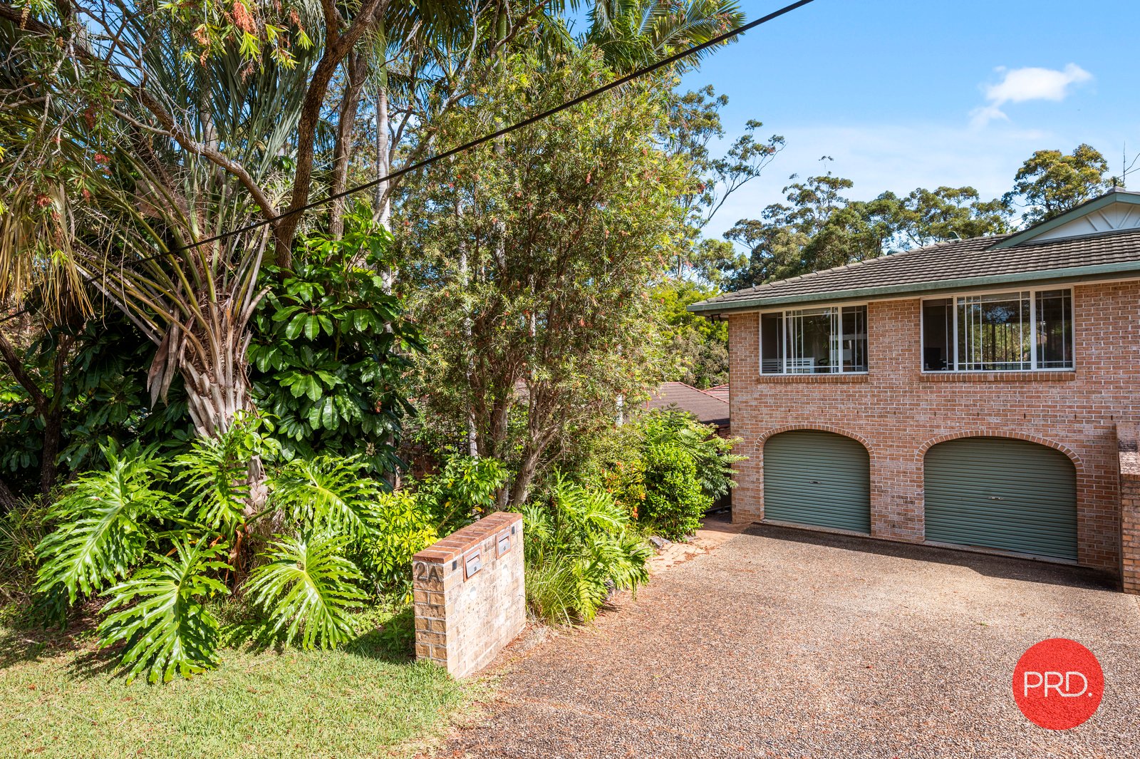 2/2A Norman Hill Drive KORORA 1