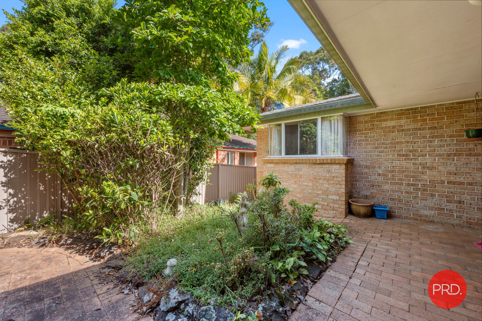 2/2A Norman Hill Drive KORORA 2