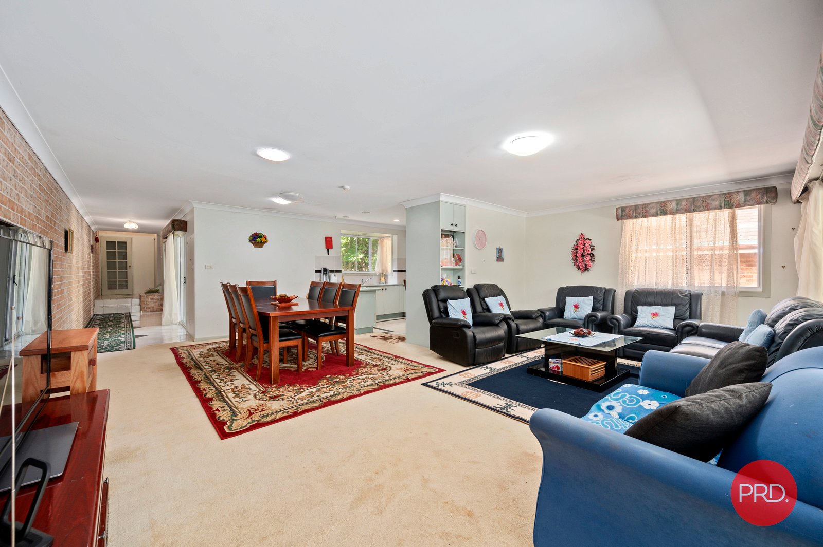 2/2A Norman Hill Drive KORORA 6