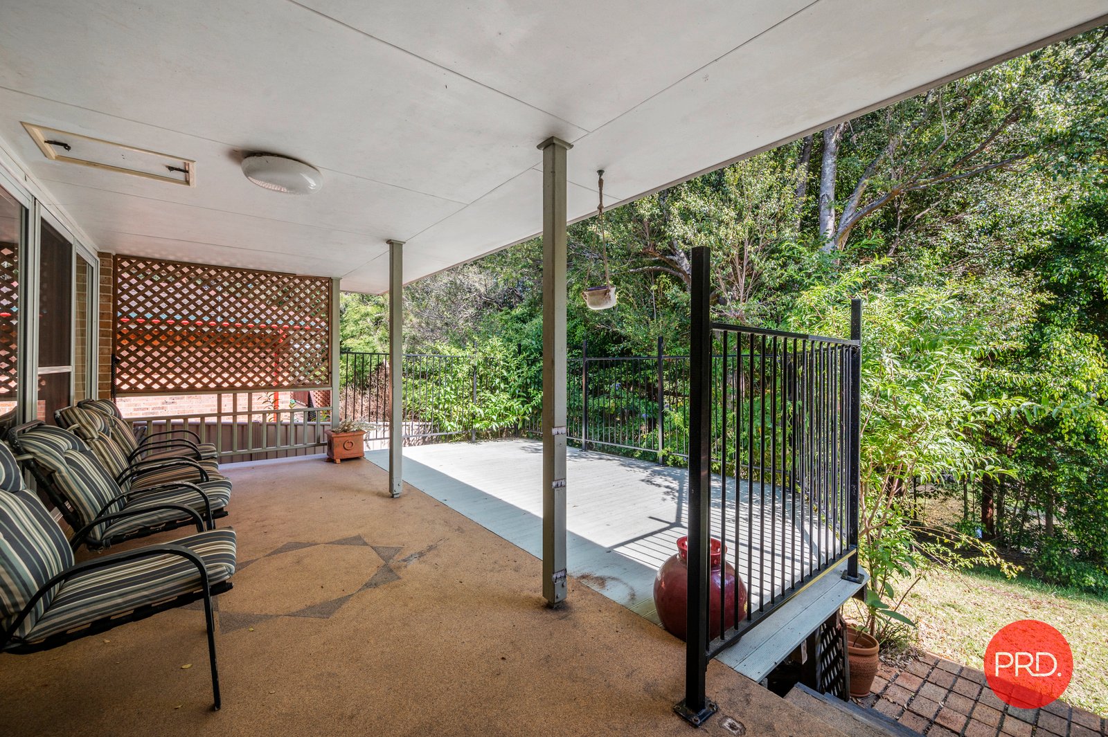 2/2A Norman Hill Drive KORORA 12