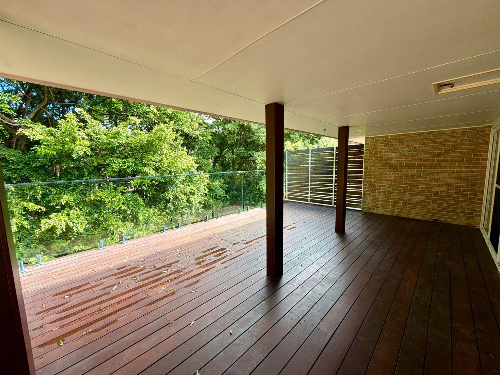 2/2A Norman Hill Drive KORORA 20