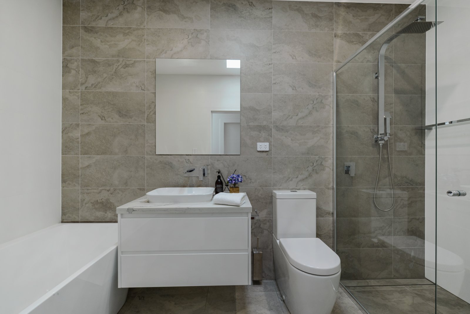 22a Ridgewell Street ROSELANDS 8