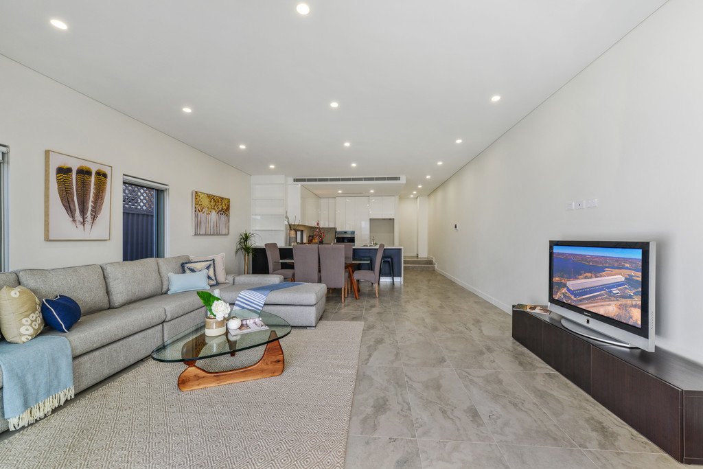 22A Ridgewell Street ROSELANDS 1