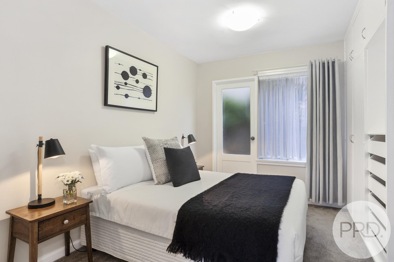 2/2a Sayer Crescent SANDY BAY 10