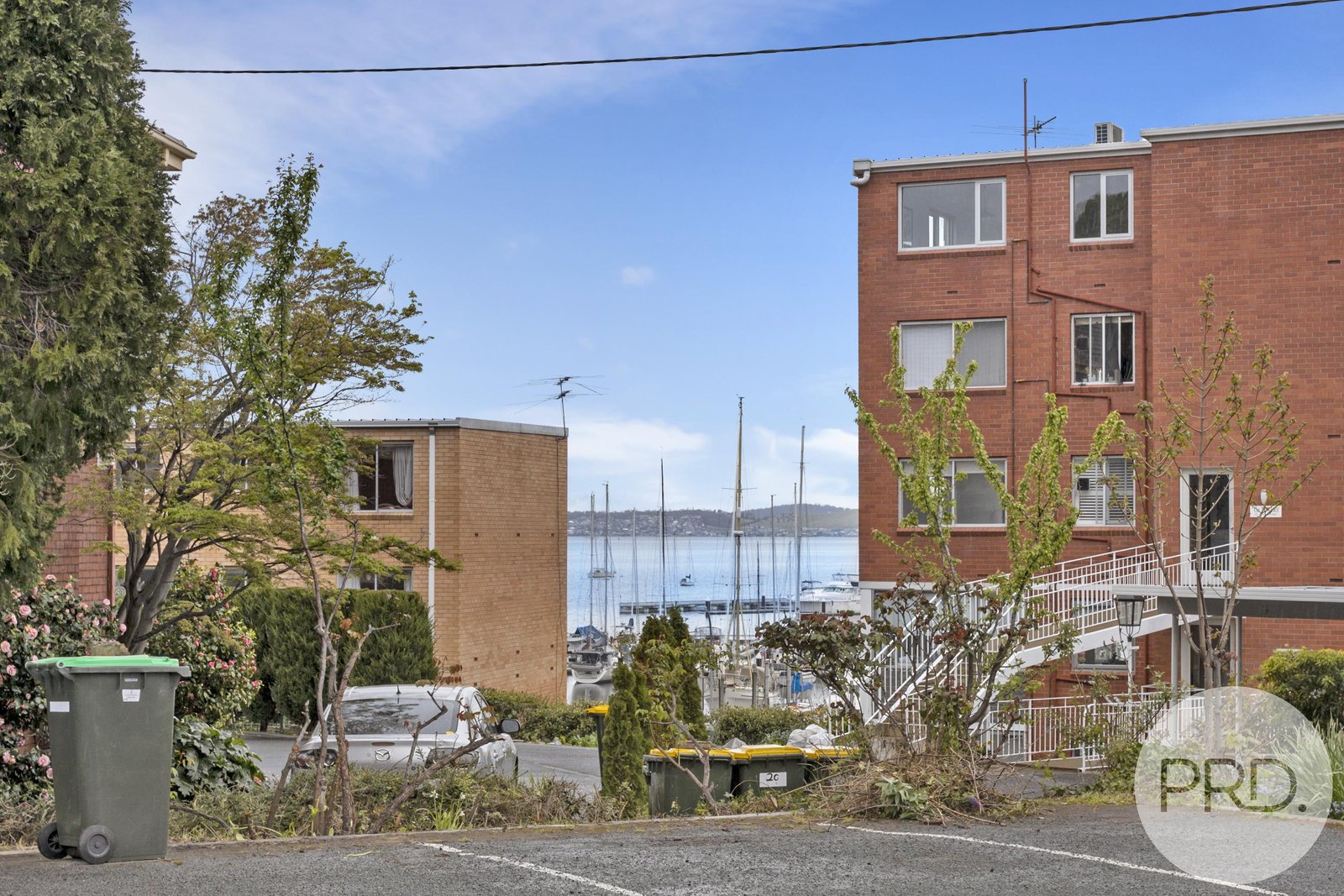 2/2a Sayer Crescent SANDY BAY 14