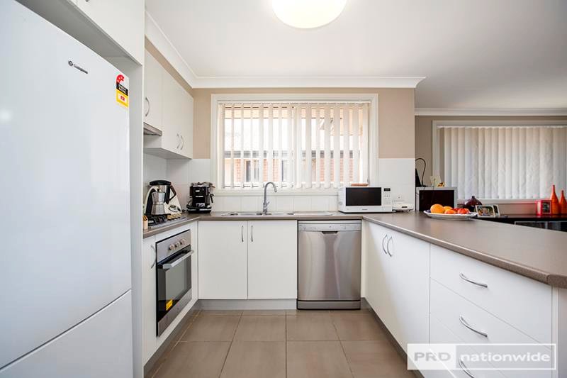 22a Tulipwood Crescent TAMWORTH 2