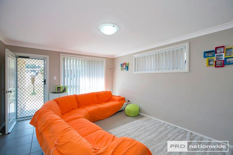 22a Tulipwood Crescent TAMWORTH 4