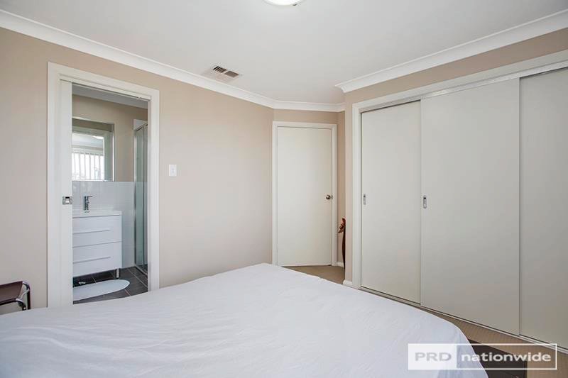 22a Tulipwood Crescent TAMWORTH 6