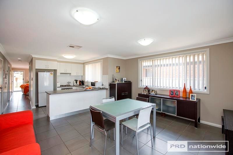 22a Tulipwood Crescent TAMWORTH 9